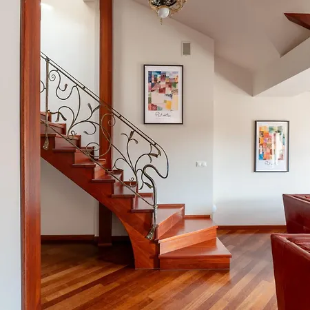 Dome View By The Main Square - By Upstairs * Cracovia