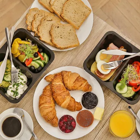 Dome View By The Main Square - By Upstairs