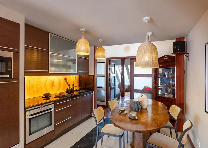 Dome View By The Main Square - By Upstairs Krakau