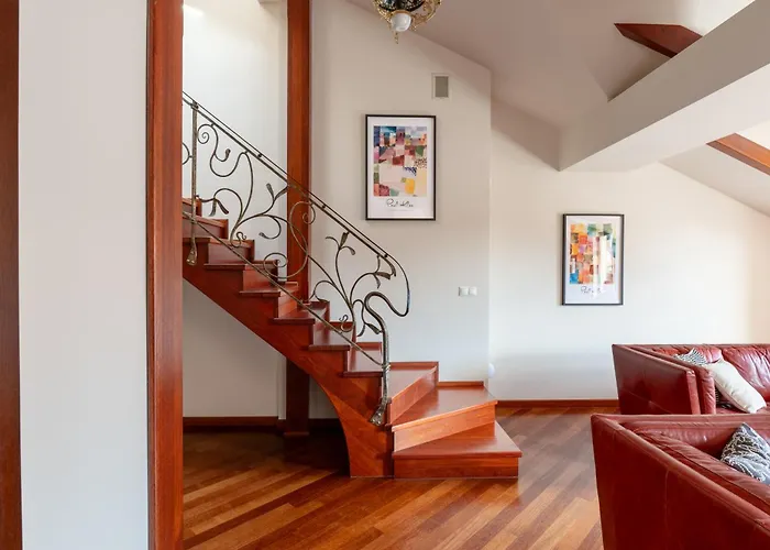 Dome View By The Main Square - By Upstairs * Krakau