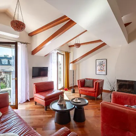 Dome View By The Main Square - By Upstairs Daire